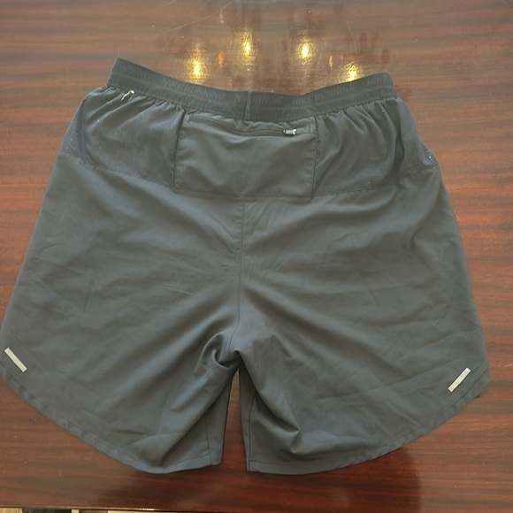 Nike Stride black shorts size Small - Picture 3 of 6